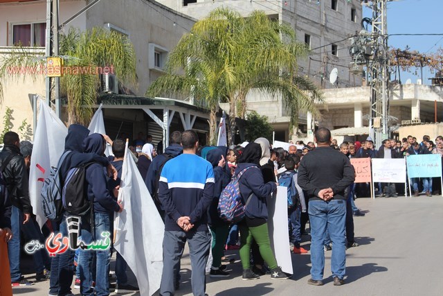 فيديو: رئيس البلدية في المسيرة التضامنية مع الاستاذ طارق ورسالة الى الشرطة  تحصيلكم وانجازاتكم في السنوات الاخيرة صفر   